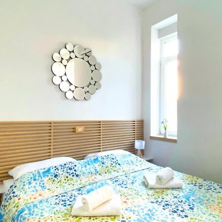En-Suite Iris On Rokova Street - 5 Min Walk To The Old Town Of سبليت المظهر الخارجي الصورة